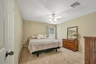 15110 Greenleaf Ln, Houston, TX 77062 - Photo 30