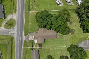 1404 S Main St, Anahuac, TX 77514 - Photo 22