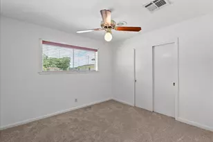 1404 S Main St, Anahuac, TX 77514 - Photo 16