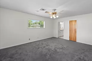 1404 S Main St, Anahuac, TX 77514 - Photo 20