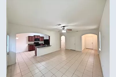 10913 Panther Court, Houston, TX 77099 - Photo 6