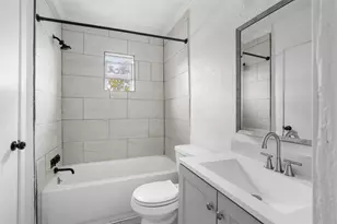 923B Knight St, Houston, TX 77022 - Photo 6