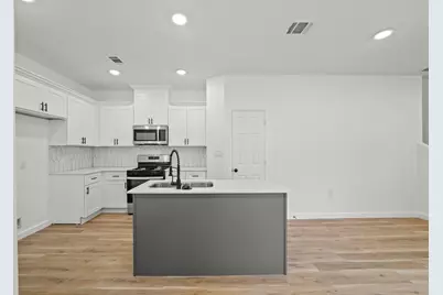 1512 W Blum Street #A, Alvin, TX 77511 - Photo 12