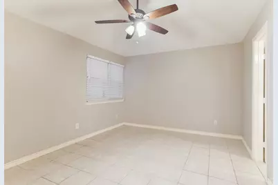 13207 Pebblewalk Circle S, Houston, TX 77041 - Photo 10