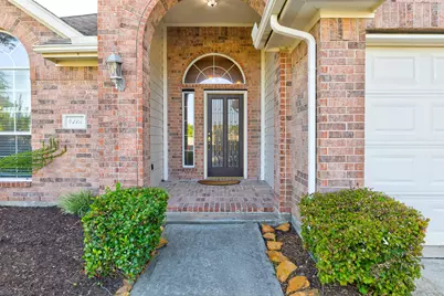 4115 Applerock Drive, Baytown, TX 77521 - Photo 2