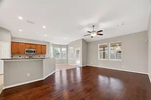 3226 W Trail Dr, Pearland, TX 77584 - Photo 10