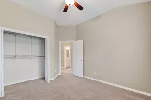 3226 W Trail Dr, Pearland, TX 77584 - Photo 18