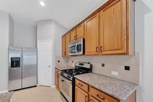 3226 W Trail Dr, Pearland, TX 77584 - Photo 8