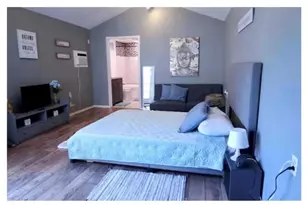 2606 Stanford St, Houston, TX 77006 - Photo 4
