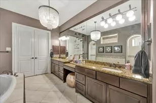 1310 Tamina Pass Ln, Friendswood, TX 77546 - Photo 22