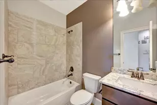 1310 Tamina Pass Ln, Friendswood, TX 77546 - Photo 38