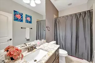 1310 Tamina Pass Ln, Friendswood, TX 77546 - Photo 36