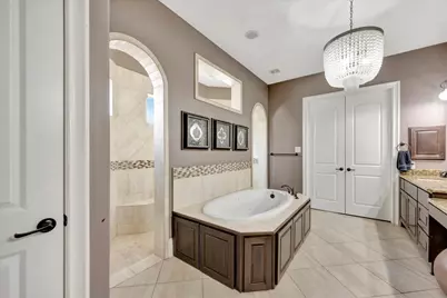 1310 Tamina Pass Lane, Friendswood, TX 77546 - Photo 20