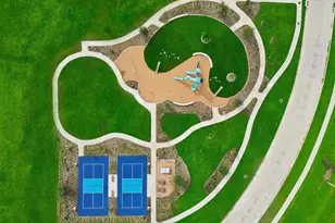 6710 Alejandro Pl, Baytown, TX 77523 - Photo 8