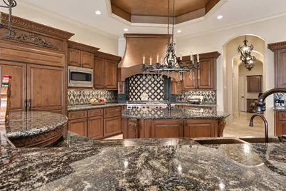 19 Hepplewhite Way, The Woodlands, TX 77382 - Photo 12