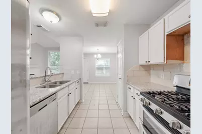 7620 Goudin Drive, Houston, TX 77489 - Photo 10