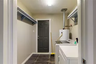 941 W 17th St, Houston, TX 77008 - Photo 24
