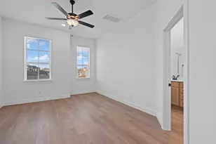 5230 Sage Hls Dr, Iowa Colony, TX 77578 - Photo 18