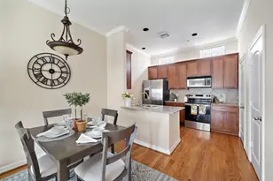 1913 Gillette St, Houston, TX 77006 - Photo 6