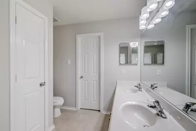 58 S Burberry Park Circle, The Woodlands, TX 77382 - Photo 24