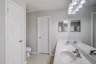 58 S Burberry Park Cir, The Woodlands, TX 77382 - Photo 24