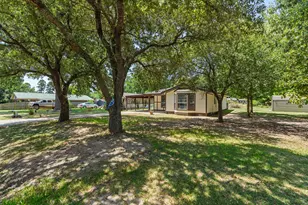 221 Oak Ridge Dr, Onalaska, TX 77360 - Photo 4