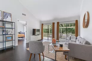 198 April Point Dr N, Conroe, TX 77356 - Photo 10