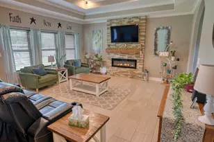 512 Wellshire, West Columbia, TX 77486 - Photo 4