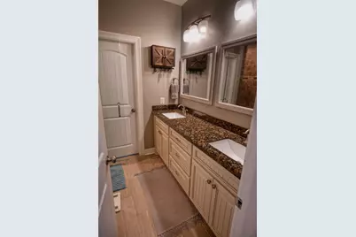 512 Wellshire, West Columbia, TX 77486 - Photo 14