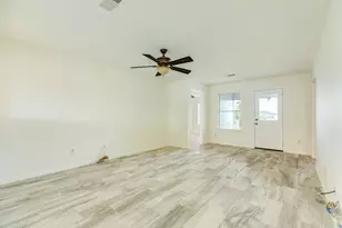 5061 Hauna Ln, Dickinson, TX 77539 - Photo 4
