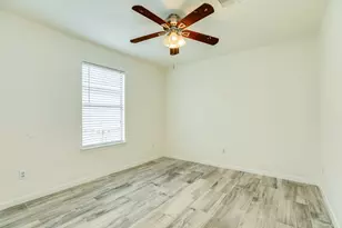 5061 Hauna Ln, Dickinson, TX 77539 - Photo 12