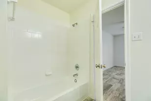 5061 Hauna Ln, Dickinson, TX 77539 - Photo 10