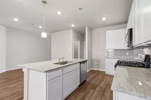 3631 Atlas Pt Ln, Angleton, TX 77515 - Photo 6