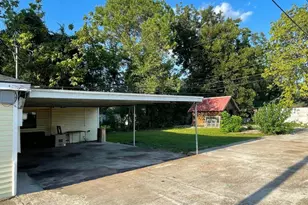 7510 Meadowyork St, Houston, TX 77037 - Photo 2