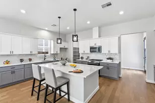 7208 Shadyvilla Ln, Houston, TX 77055 - Photo 1