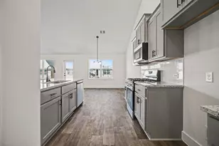 644 Greystone Ln, Angleton, TX 77515 - Photo 14