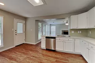 1427 Redwood Village Cir, Spring, TX 77386 - Photo 6
