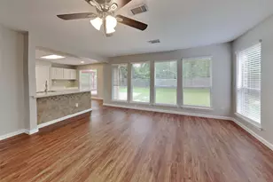 1427 Redwood Village Cir, Spring, TX 77386 - Photo 4