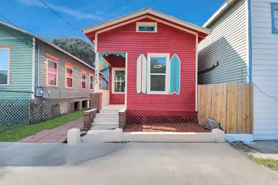 1805 39th Street, Galveston, TX 77550 - Photo 2