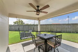 7906 Tamarind Ln, Baytown, TX 77521 - Photo 34