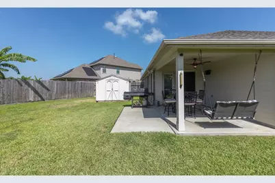 7906 Tamarind Lane, Baytown, TX 77521 - Photo 38