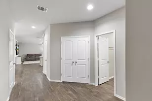 7906 Tamarind Ln, Baytown, TX 77521 - Photo 6