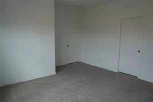 513 Oak Chase Ave, Dayton, TX 77535 - Photo 14