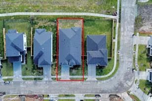 207 Orchard Laurel Dr, Alvin, TX 77511 - Photo 2