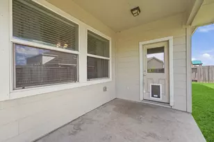 215 San Gabriel, Baytown, TX 77523 - Photo 20