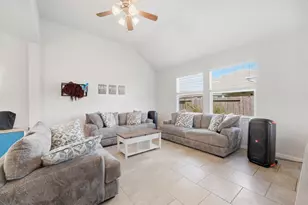 215 San Gabriel, Baytown, TX 77523 - Photo 6