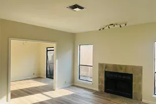 2668 Bering Dr, Houston, TX 77057 - Photo 4