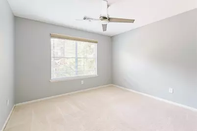 22 E New Avery Place, The Woodlands, TX 77382 - Photo 26