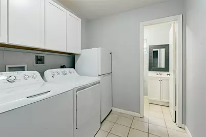 22 E New Avery Place, The Woodlands, TX 77382 - Photo 16