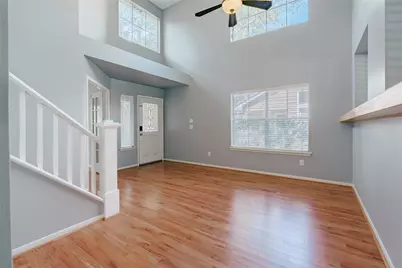 22 E New Avery Place, The Woodlands, TX 77382 - Photo 6